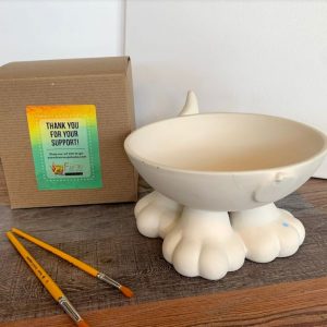 Footed Pet Bowl