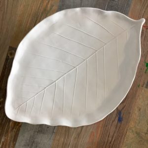 19″ Large Leaf Platter